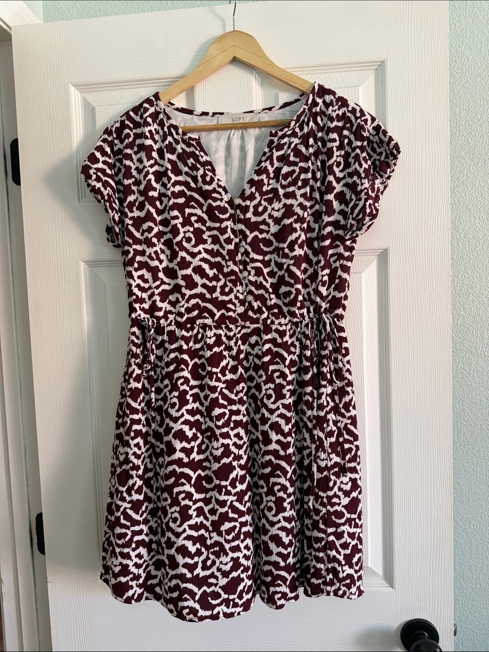 LOFT Burgundy and White Abstract Print Mini Dress